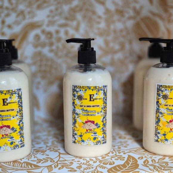 Fruity 24-Hour Moisturizing Lotion 16oz plus shea butter and colloidal oatmeal - Picture 2 of 7